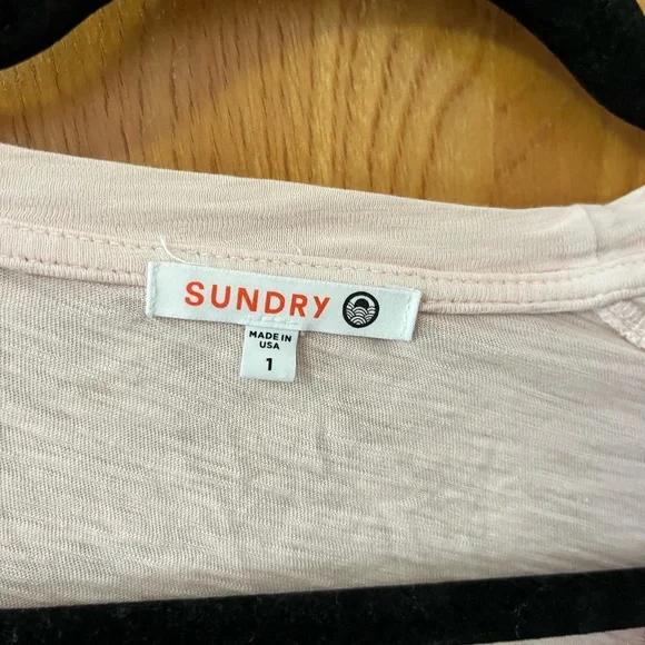 Sundry crew neck ruffle sleeve hearts top 1(S) - Picture 3 of 10